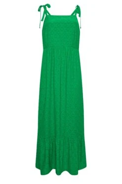 YOURS Curve Green Broderie Anglaise Maxi Dress -Luna Looks Zone 0493a74a 7b23 4a 137557 X