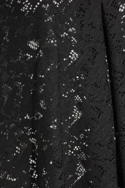 YOURS Curve Black Lace Swing Vest Top -Luna Looks Zone 084561d3 33bc 45 301013 Z