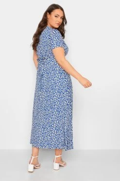 YOURS Curve Blue Ditsy Floral Wrap Dress 7 YOURS Curve Blue Ditsy Floral Wrap Dress -Luna Looks Zone 0f5d2829 7e19 49 301995 C