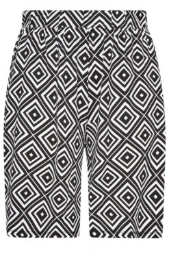 YOURS Curve Black Geometric Print Shorts -Luna Looks Zone 10598307 0f3a 42 144843 X