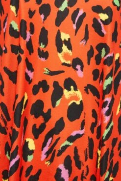 LIMITED COLLECTION Curve Red Leopard Print Strappy Cami Top 9 LIMITED COLLECTION Curve Red Leopard Print Strappy Cami Top -Luna Looks Zone 19b8c0d0 781f 4f 215737 Z