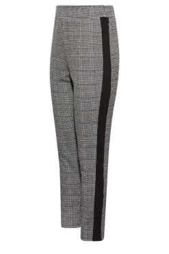 YOURS PETITE Curve Black Check Print Slim Leg Trousers -Luna Looks Zone 1abb64d3 98f9 44 174456 X2