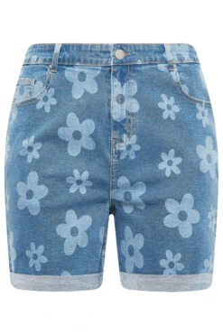 YOURS Curve Blue Floral Print Stretch Denim Shorts -Luna Looks Zone 1dc67e59 0eec 4a 144727 X