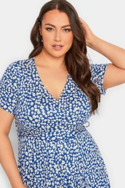 YOURS Curve Blue Ditsy Floral Wrap Dress 8 YOURS Curve Blue Ditsy Floral Wrap Dress -Luna Looks Zone 1e03c0ba dfd0 4e 301995 D