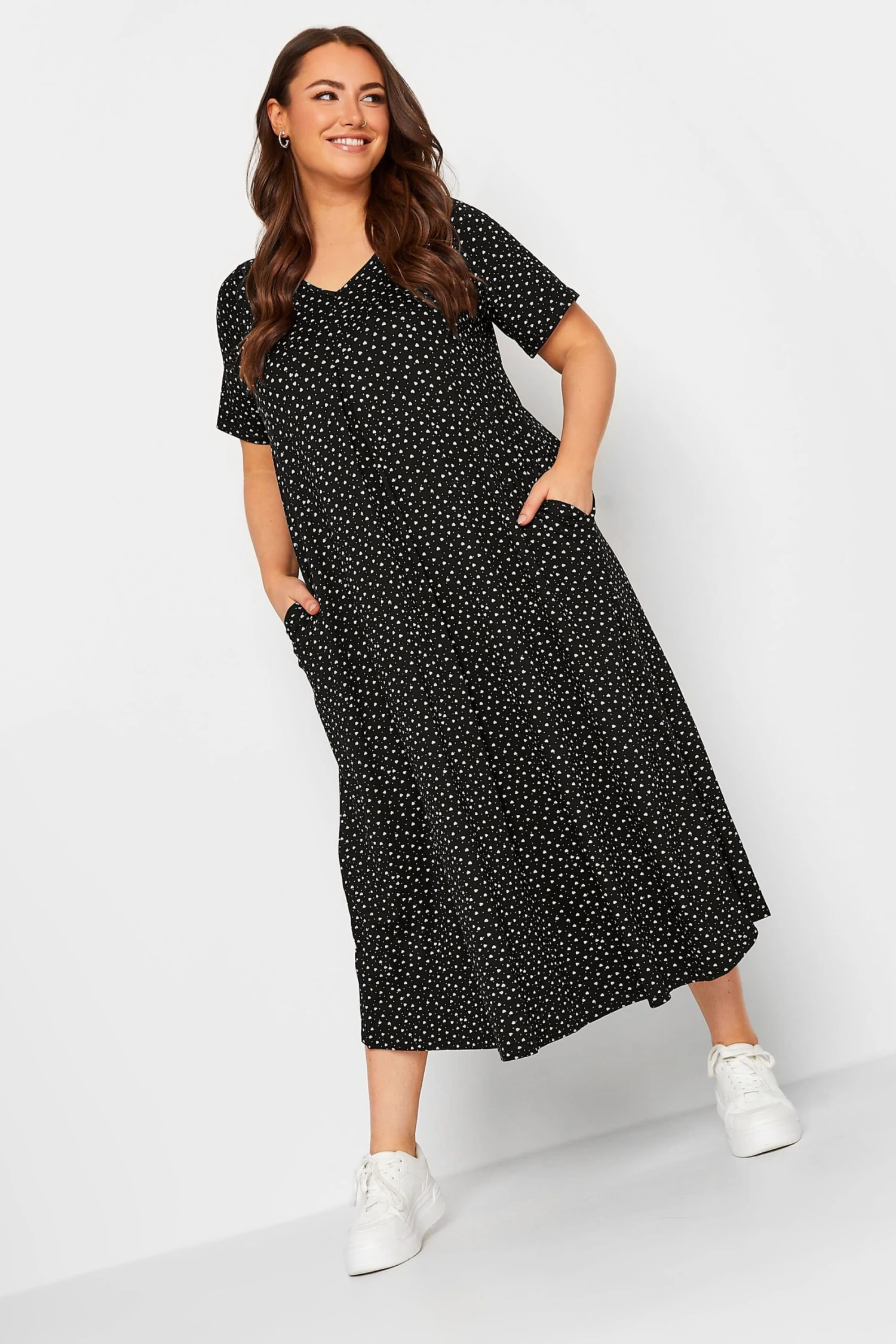 YOURS Curve Black Ditsy Heart Print Maxi Dress 1 YOURS Curve Black Ditsy Heart Print Maxi Dress