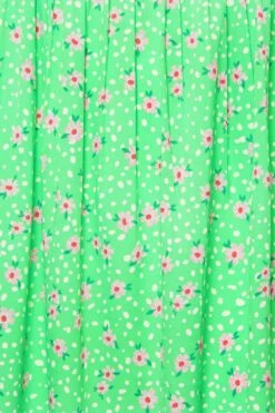 LIMITED COLLECTION Curve Green Floral Print Sweetheart Dress -Luna Looks Zone 22904495 aea4 4a 215678 Z
