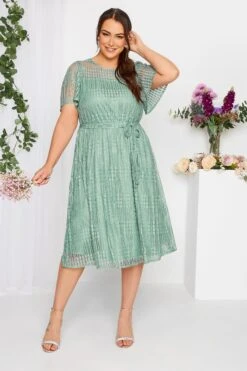 YOURS LONDON Curve Sage Green Lace Skater Dress