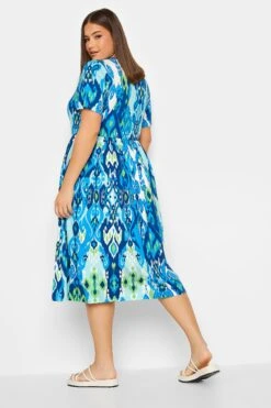 YOURS Curve Blue Abstract Print Frill Sleeve Smock Dress 9 YOURS Curve Blue Abstract Print Frill Sleeve Smock Dress -Luna Looks Zone 2740219f 71e8 47 302233 D