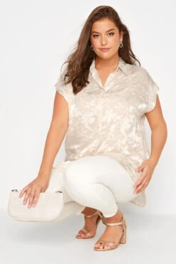 YOURS Curve Cream Satin Leaf Print Shirt -Luna Looks Zone 294c5a79 7ec3 40 173860 D