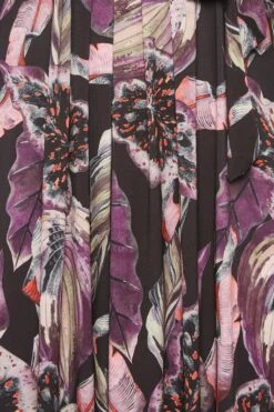 YOURS Curve Black Leaf Print Wrap Dress -Luna Looks Zone 2e3839f8 793a 4b 301989 Z