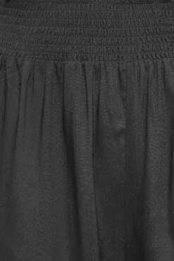 YOURS Curve Black Shirred Waist Cropped Harem Trousers -Luna Looks Zone 366abcf7 24e4 49 143391 Z