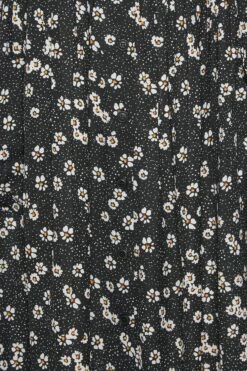 YOURS Curve Black Daisy Print Smock Dress -Luna Looks Zone 390f534f 7dd2 44 137364 Z