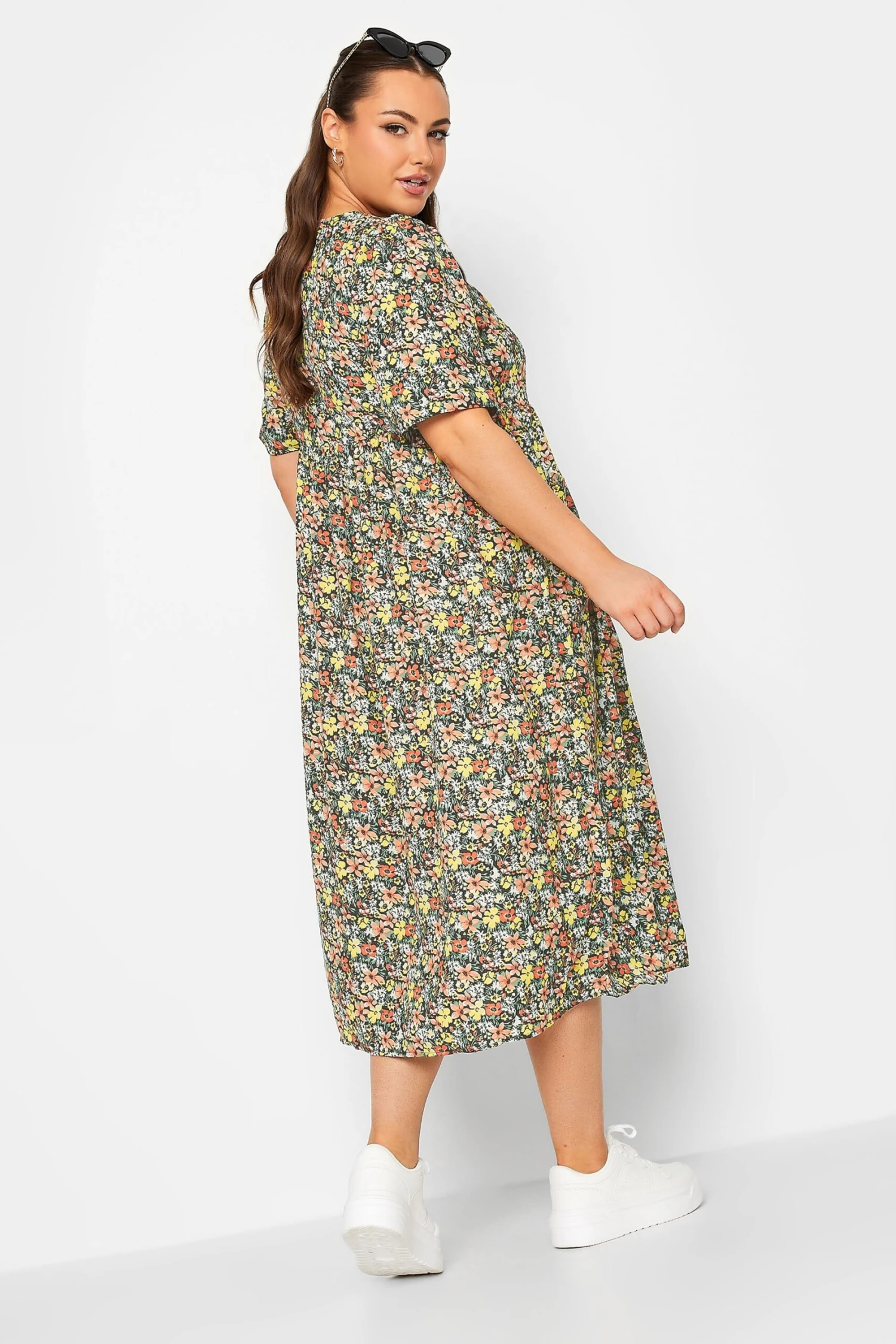 LIMITED COLLECTION Curve Yellow Floral Drop Pocket Smock Dress 2 LIMITED COLLECTION Curve Yellow Floral Drop Pocket Smock Dress - Image 2