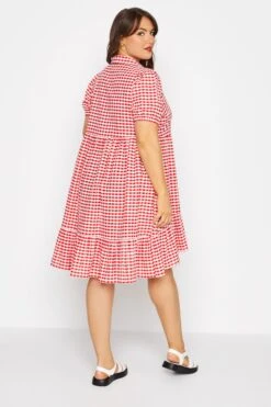 LIMITED COLLECTION Curve Red Gingham Dipped Hem Smock Dress 8 LIMITED COLLECTION Curve Red Gingham Dipped Hem Smock Dress -Luna Looks Zone 41a06cf8 6a4e 4f 214400 C