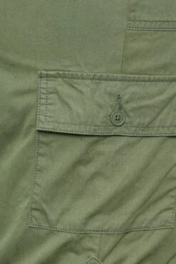 YOURS Curve Khaki Green Chino Shorts -Luna Looks Zone 41c1b816 f10a 45 144869 Z