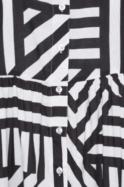 YOURS Curve Black Stripe Button Through Dress 9 YOURS Curve Black Stripe Button Through Dress -Luna Looks Zone 420964f7 803f 4c 137551 Z