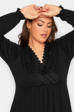 YOURS Curve Black Crochet Trim Tunic Top -Luna Looks Zone 46abe632 eaa8 46 320479 D