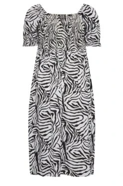 YOURS Curve Black & White Zebra Print Shirred Midaxi Dress 11 YOURS Curve Black & White Zebra Print Shirred Midaxi Dress -Luna Looks Zone 4b8b4449 bd89 46 137478 Y