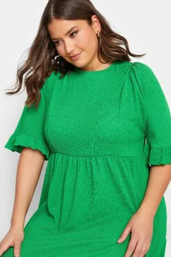 YOURS Curve Green Textured Smock Midi Dress -Luna Looks Zone 4e38a9c7 b52d 45 137507 E