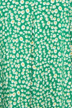 YOURS Curve Green Daisy Print Pleat Front Vest Top -Luna Looks Zone 5124b25a b6cf 49 302070 Z