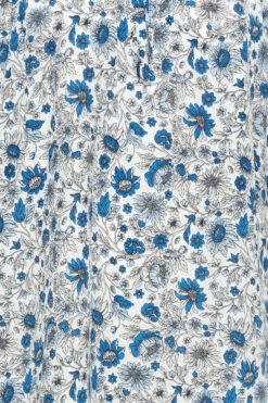 YOURS Curve Blue Floral Long Sleeve Top -Luna Looks Zone 520fe47e bc9c 41 301185 Z