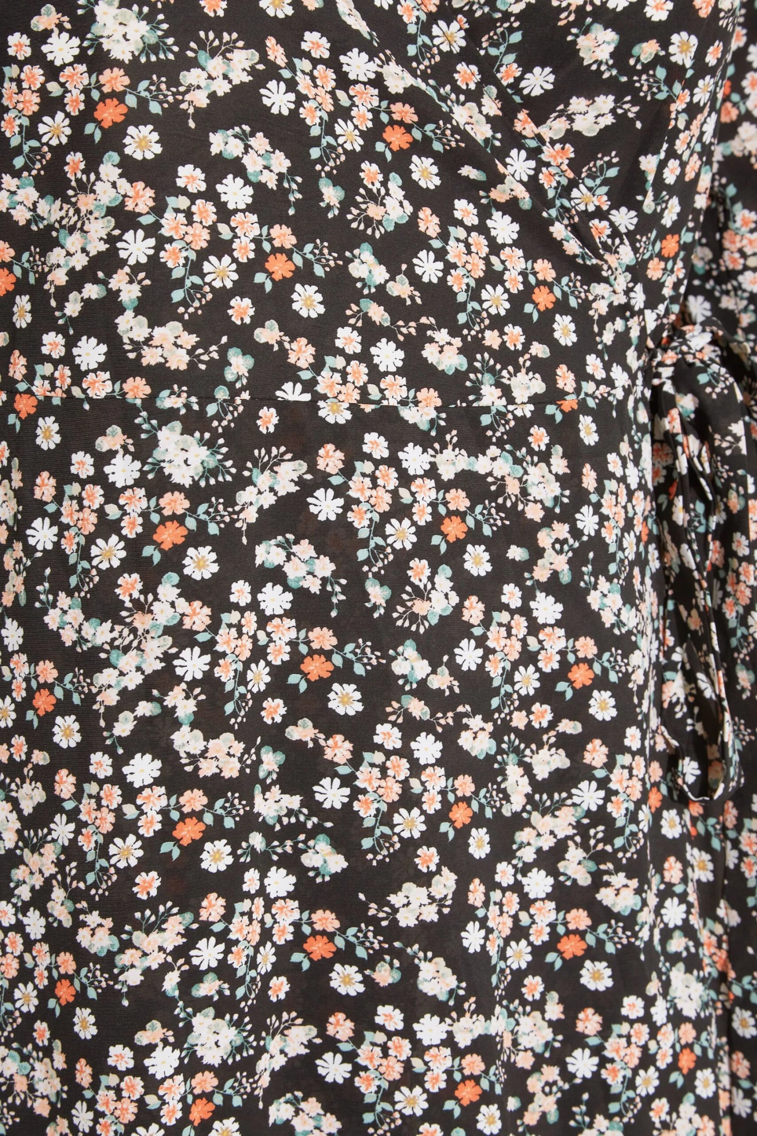 YOURS LONDON Curve Black Floral Print Midaxi Wrap Dress 4 YOURS LONDON Curve Black Floral Print Midaxi Wrap Dress - Image 4