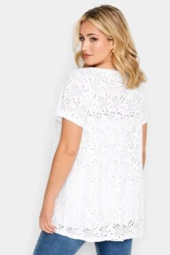YOURS Curve 2 PACK White & Black Broderie Anglaise Swing V-Neck T-Shirt -Luna Looks Zone 542f827d c266 49 320737 C