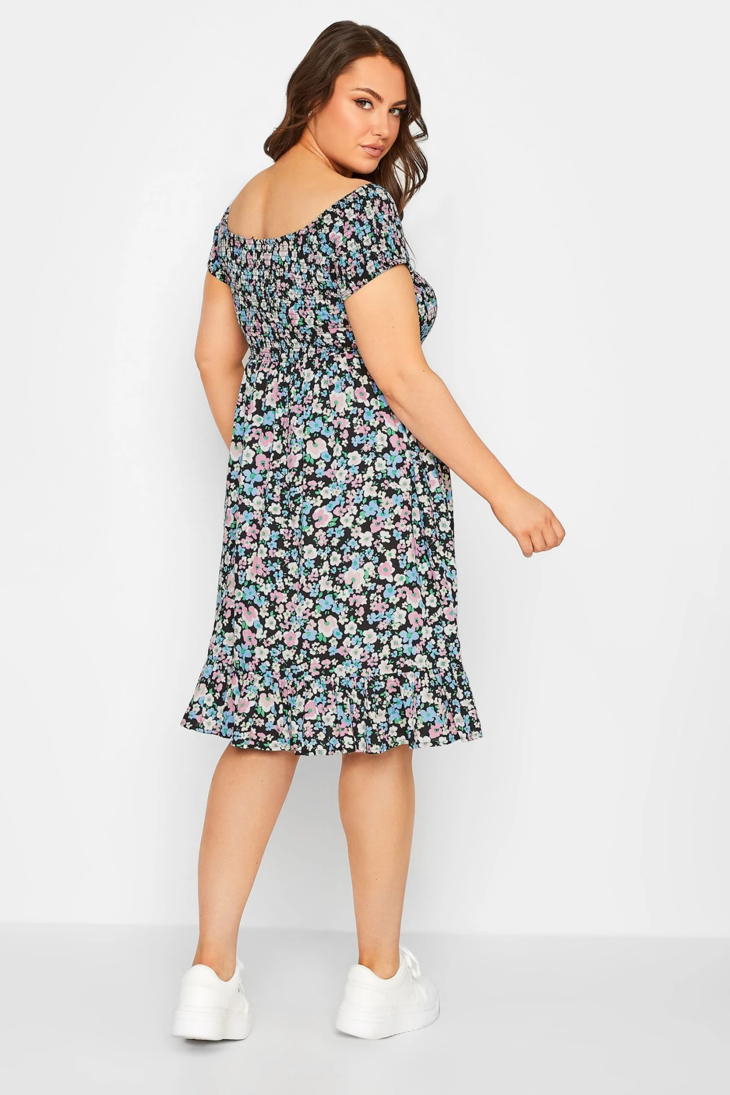 YOURS Curve Black Floral Ditsy Shirred Midi Dress 2 YOURS Curve Black Floral Ditsy Shirred Midi Dress - Image 2