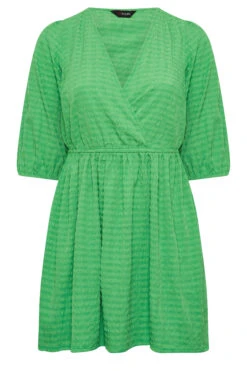 YOURS Curve Green Textured Wrap Top -Luna Looks Zone 57268ee9 eb27 4f 131737 X