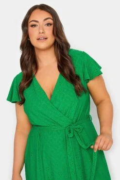 YOURS Curve Green Broderie Anglaise Wrap Maxi Dress 8 YOURS Curve Green Broderie Anglaise Wrap Maxi Dress -Luna Looks Zone 577e79fe 3255 41 137539 D