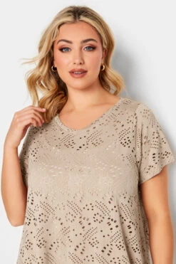 YOURS Curve 2 PACK Khaki Green Broderie Swing Tops -Luna Looks Zone 59752329 cc02 43 320723 D