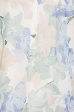 YOURS Curve Blue Floral Blouse -Luna Looks Zone 5a9972ef 0735 48 330079 Z