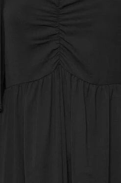 LIMITED COLLECTION Curve Black Ruched Angel Sleeve Dress -Luna Looks Zone 5ad69956 ab56 4d 214535 Z