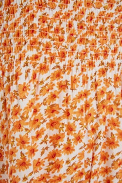 YOURS Curve Orange Floral Shirred Smock Vest Top 9 YOURS Curve Orange Floral Shirred Smock Vest Top -Luna Looks Zone 5e3e6aab d2e3 4a 131328 S