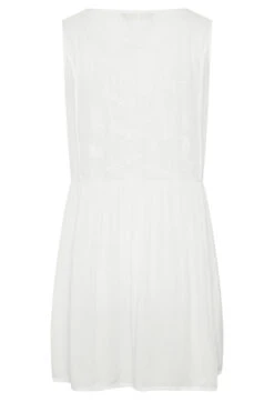 YOURS Curve White Embroidered Peplum Vest Top -Luna Looks Zone 601cdb2c e0f4 41 131847 Y