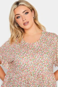 YOURS PETITE Curve Pink Ditsy Floral Peplum Top -Luna Looks Zone 654f6359 58d9 42 174526 D