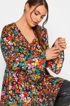 LIMITED COLLECTION Curve Black & Pink Floral Print Blouse -Luna Looks Zone 67a29b23 cc92 41 215404 D