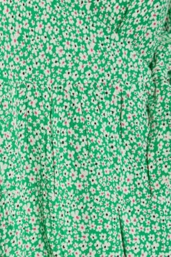 LIMITED COLLECTION Curve Green Ditsy Wrap Dress -Luna Looks Zone 6cdc8326 1c44 4e 214397 Z