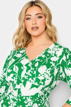 YOURS Curve Green Floral Split Front Dress -Luna Looks Zone 710d1474 db3b 4a 301904 D