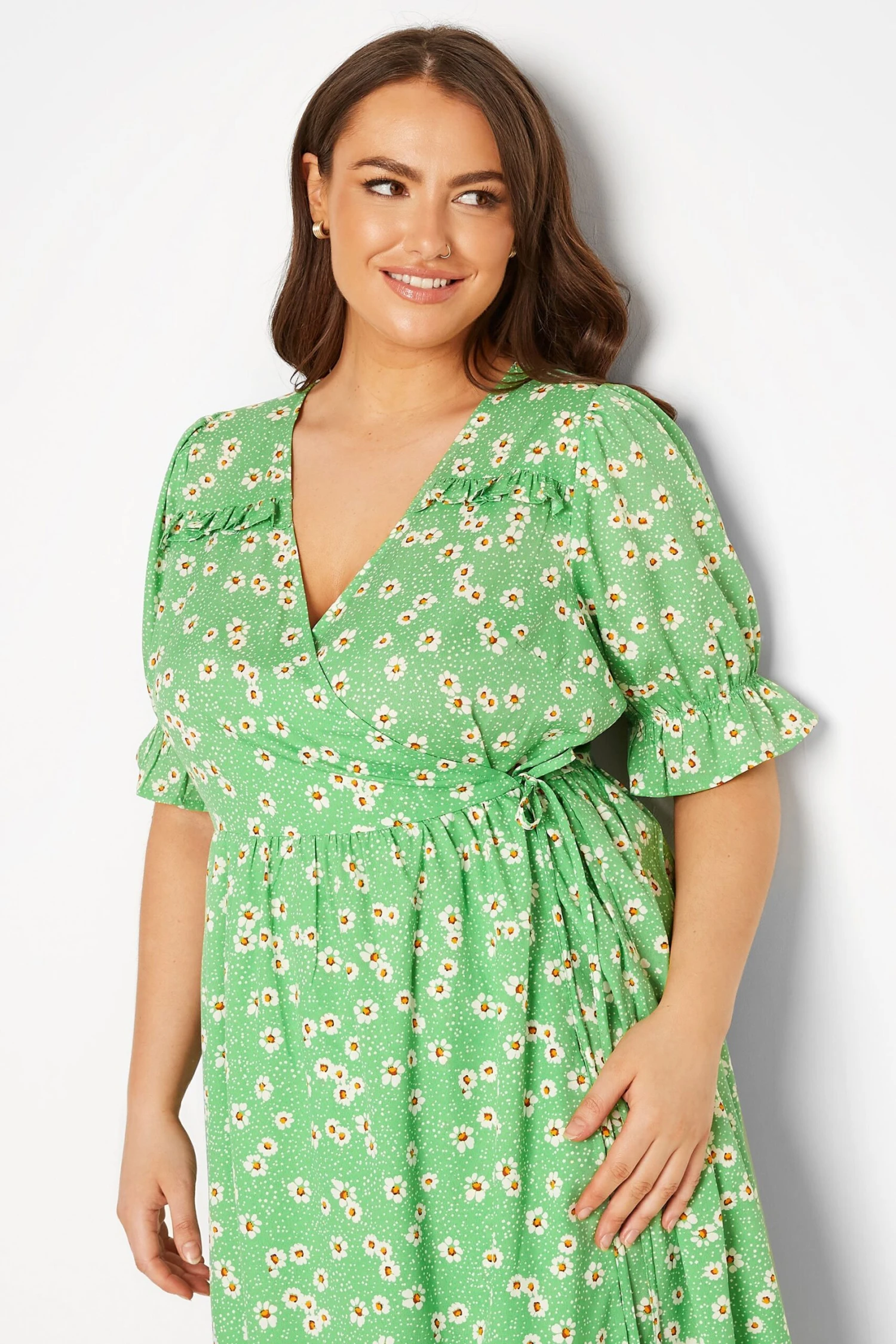 YOURS Curve Green Daisy Print Frill Sleeve Wrap Dress 3 YOURS Curve Green Daisy Print Frill Sleeve Wrap Dress - Image 3