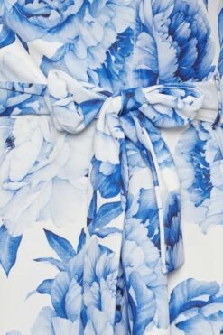 YOURS LONDON Curve White & Blue Floral Print Peplum Top -Luna Looks Zone 7eb9e265 741c 4f 162092 Z