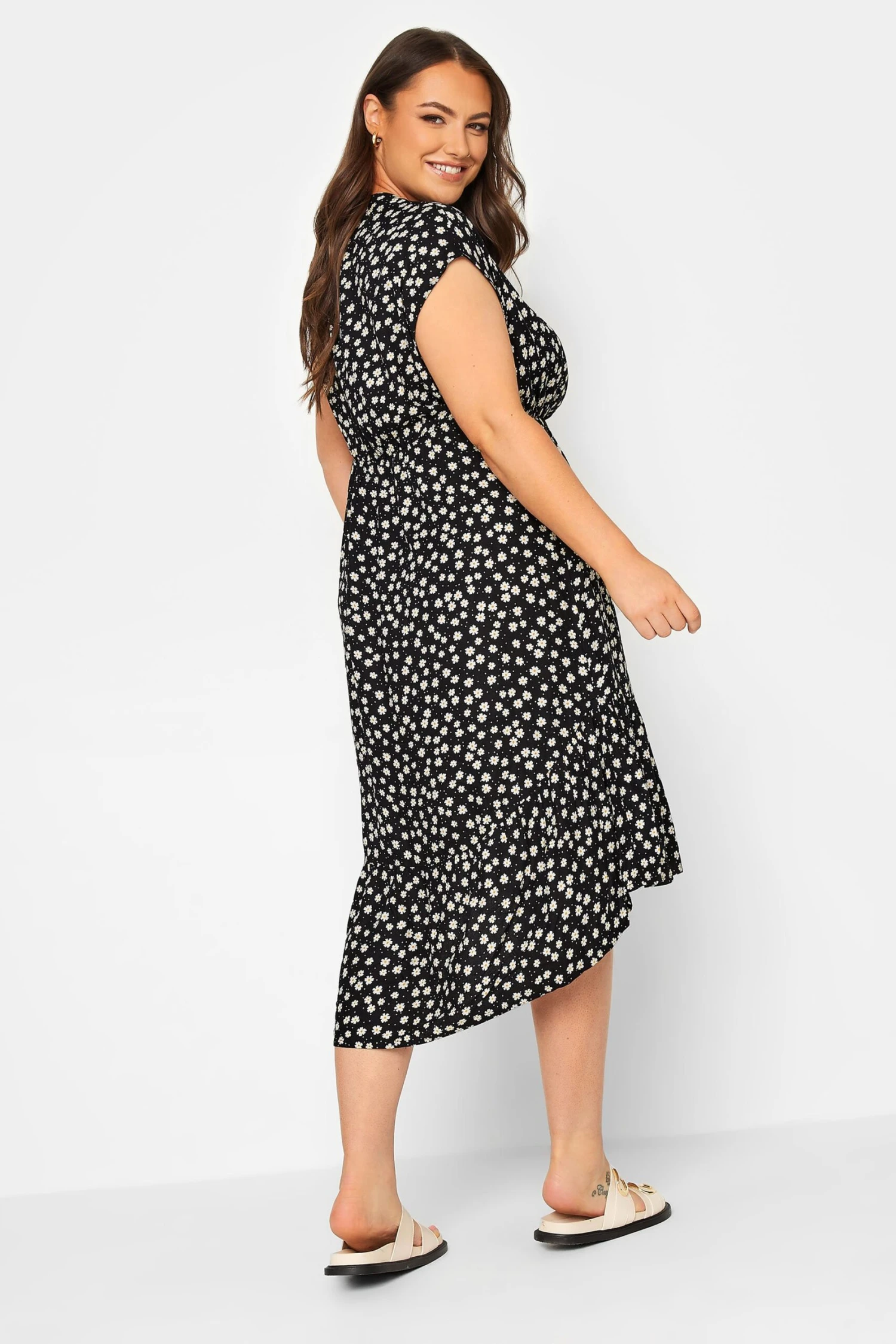 YOURS Curve Black Daisy Print High Low Wrap Dress 2 YOURS Curve Black Daisy Print High Low Wrap Dress - Image 2