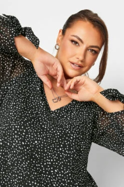 YOURS LONDON Curve Black Dalmatian Print Asymmetric Blouse 8 YOURS LONDON Curve Black Dalmatian Print Asymmetric Blouse -Luna Looks Zone 819e9475 dd6e 41 162173 D