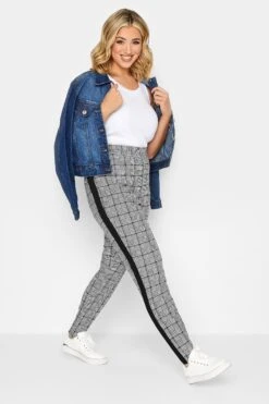 YOURS PETITE Curve Black Check Print Slim Leg Trousers