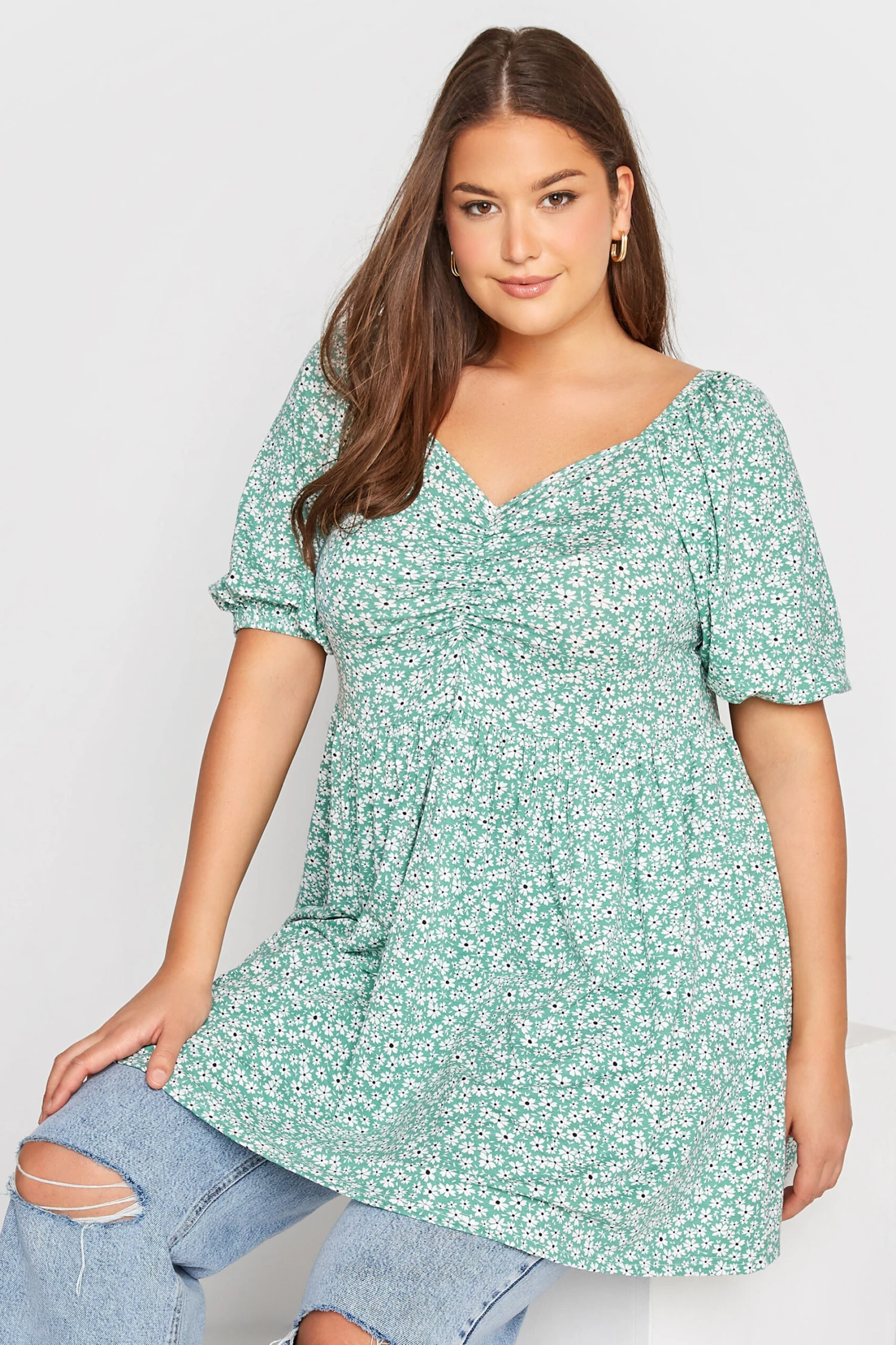 YOURS Curve Green Floral Ruched Top 3 YOURS Curve Green Floral Ruched Top - Image 3