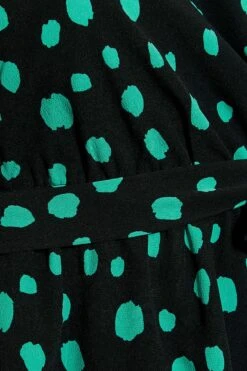 YOURS Curve Black & Green Dalmatian Print Wrap Top -Luna Looks Zone 9673061a d6b4 4f 131686 Z