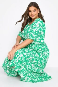 YOURS Curve Green Floral Dipped Hem Dress -Luna Looks Zone a3010469 6c11 47 137119 D