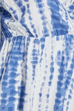 YOURS Curve Blue Tie Dye Cold Shoulder Top -Luna Looks Zone a3f3024f 9a97 4d 173969 Z