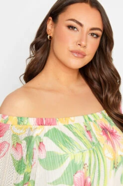 YOURS Curve White Floral Double Layer Mesh Top 8 YOURS Curve White Floral Double Layer Mesh Top -Luna Looks Zone a8a70bec af22 46 301042 D