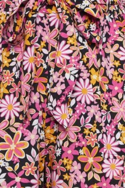 YOURS Curve Black Floral Print Paperbag Waist Shorts 7 YOURS Curve Black Floral Print Paperbag Waist Shorts -Luna Looks Zone adf277b2 17fb 4d 144801 Z